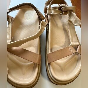 Aloooooooha! Sandals